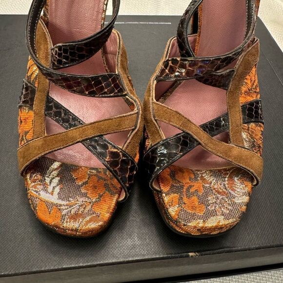 Miu Miu 5” Heels Exotic Jacquard & Leather Slingbacks Size 39 US 9 Made in Italy - Picture 10 of 16
